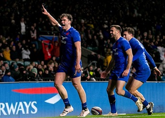 Record-breaking France humiliate England, put 50 in front of Twickenham crowd