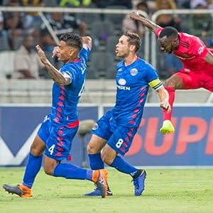 SuperSport's Clayton Daniels and Dean Furman compete with Justin Shonga of Pirates (Gallo Images)