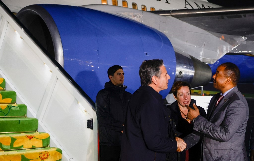 US Secretary of State Antony Blinken (L) arrives for an official visit to Ethiopia, at the Bole International airport in Addis Ababa, on 14 March 2023.