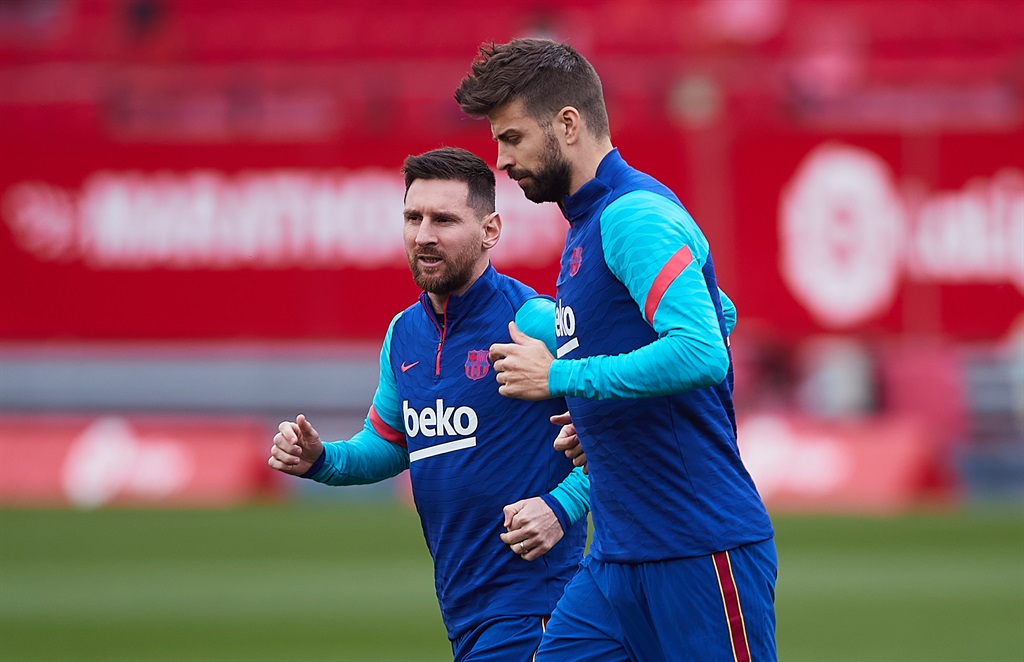 Gerard Pique has weighed in on Lionel Messi's possible return to Barcelona.