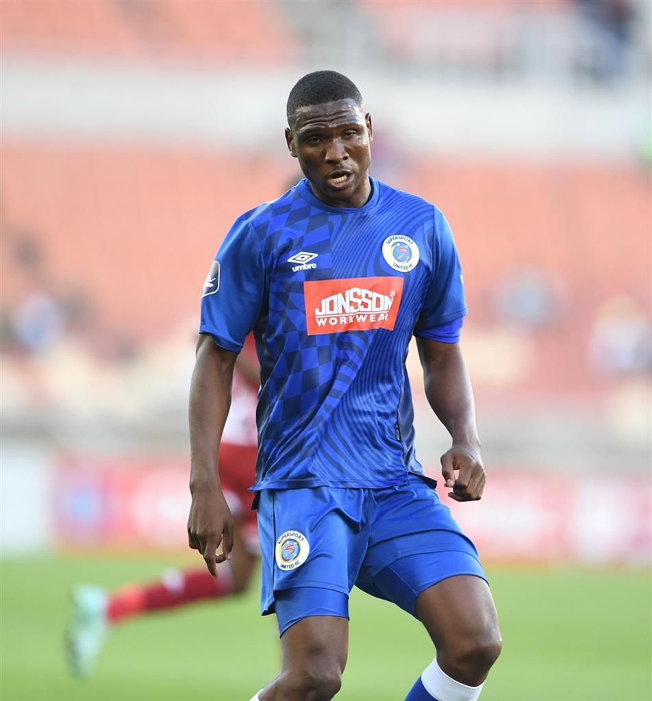 Kaizer Chiefs on X: Ditlhokwe Pens a Pre-Contract with Chiefs Kaizer Chiefs  are delighted to announce the signing of a pre-contract securing the  acquisition of left-sided centre-back, Thatayaone Ditlhokwe, from  SuperSport United.