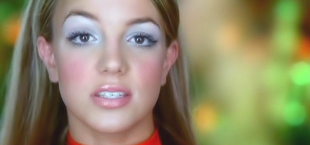 Can you remember these hits from 2000?