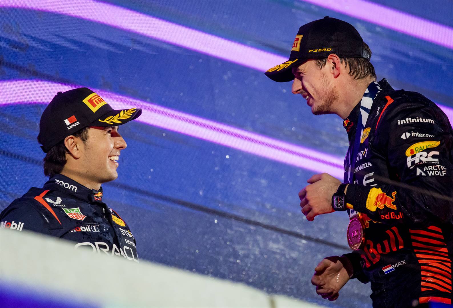 Kan Max Verstappen (regs) en Sergio Pérez (links) weer eens die punte vir Red Bull laat inrol in Jedda?  Foto: Getty Images