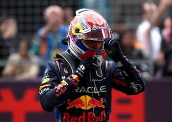 Max Verstappen wins Chinese Grand Prix to extend title grip
