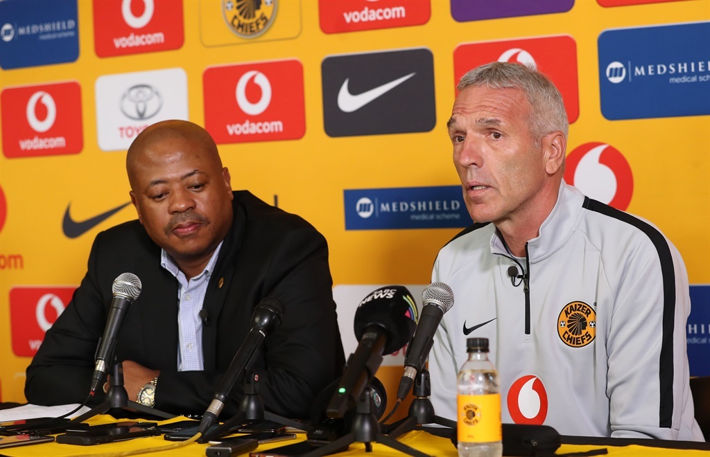 Kaizer Chiefs football manager Bobby Motaung with coach Ernst Middendorp 