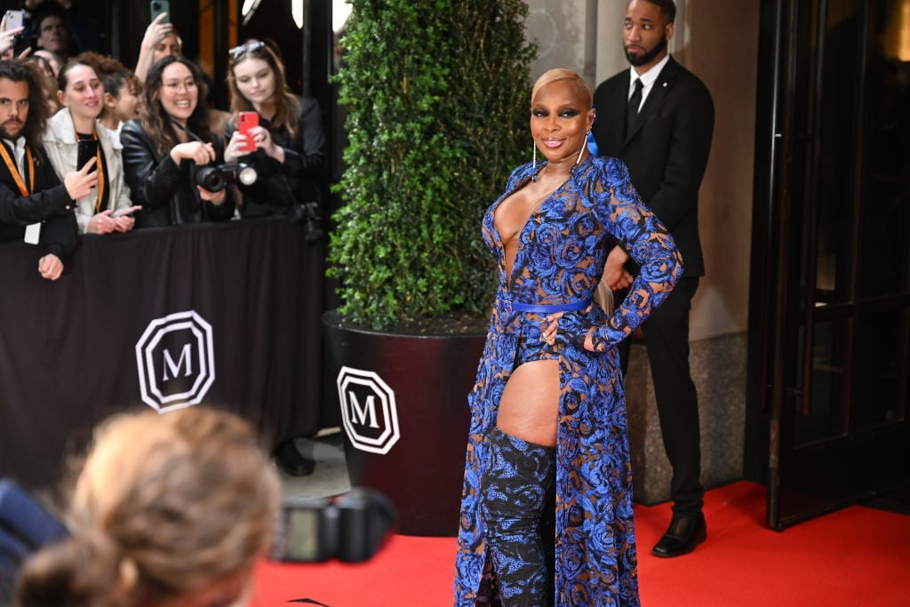 PICS Stars sizzle on Met Gala red carpet! Daily Sun