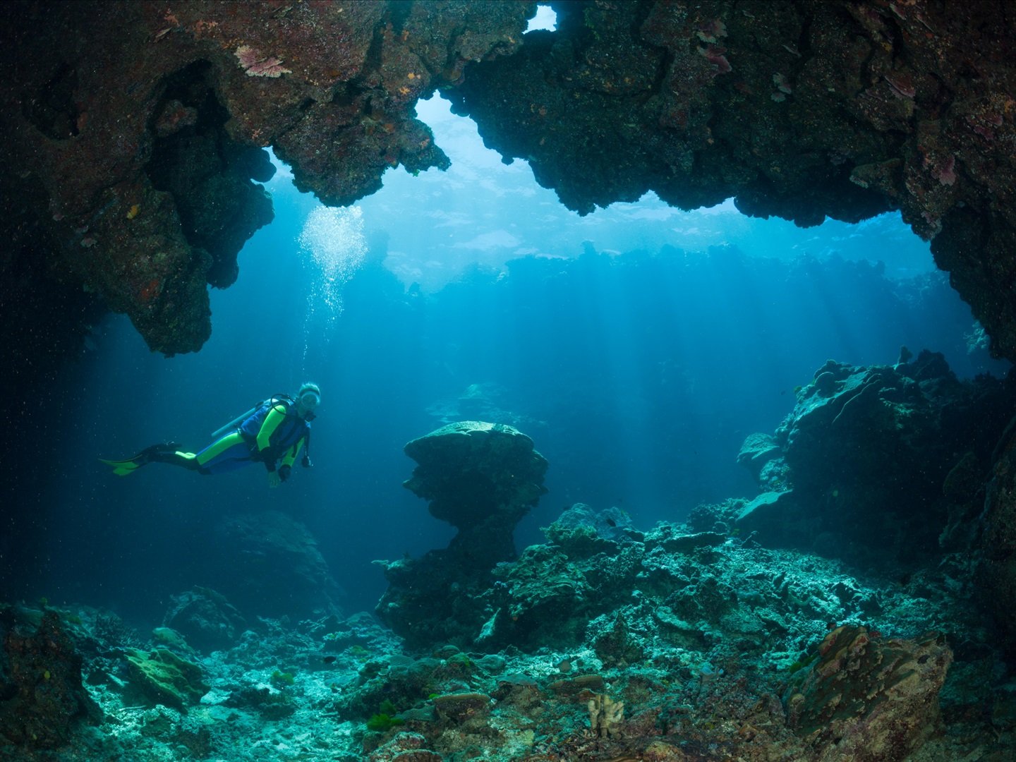 20 stunning photos of underwater caves around the world | Businessinsider