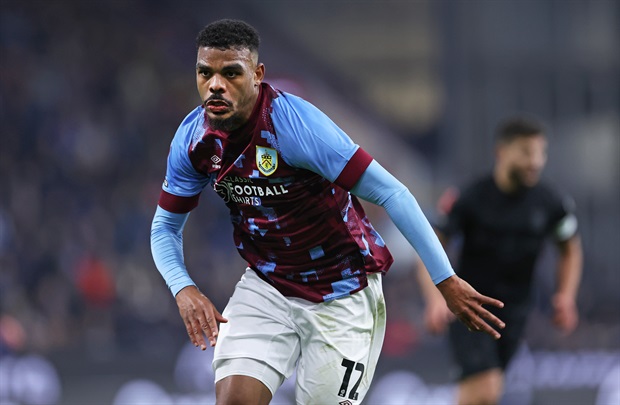 <p><strong>Ka-ching! Bafana's Foster on being SA's most expensive player: 'I try not to think about it'</strong></p><p>Bafana Bafana forward Lyle Foster is paying no mind to the huge price tag attached to his name after joining English side Burnley.</p>