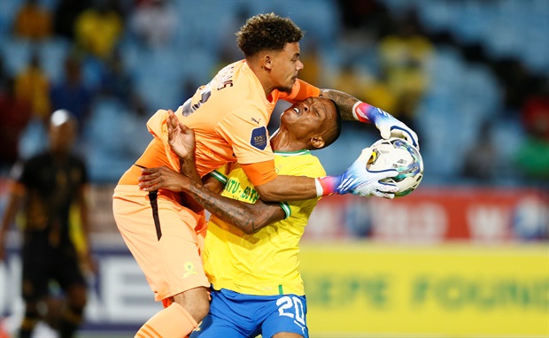 <p><strong>Zero Chiefs stars, but Sundowns-heavy Bafana squad 'will surely help,' says captain Williams</strong></p><p>Hugo Broos announced his 23-man Bafana Bafana squad and left out Kaizer Chiefs players for the first time in the national team's history since readmission in 1992.</p>