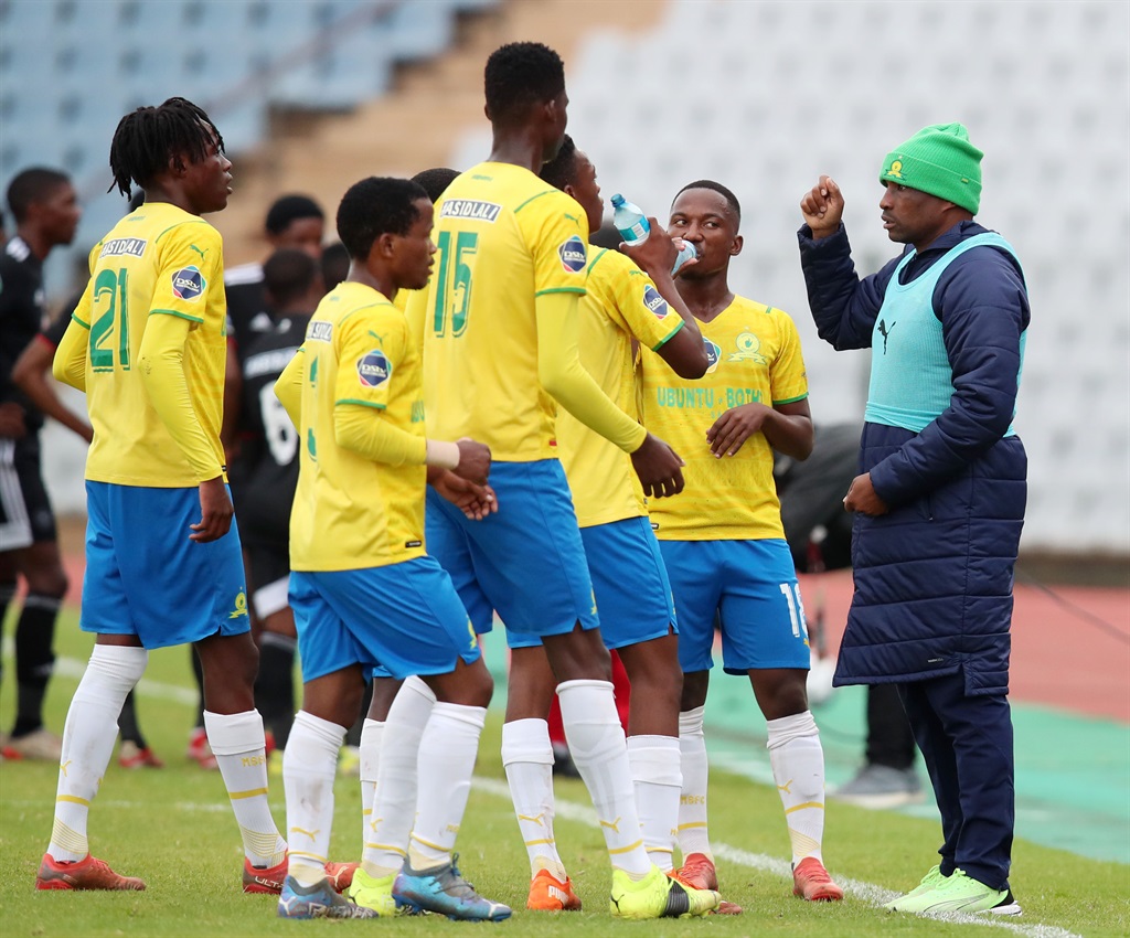 Surprise Moriri, coach of Sundowns talking to players during the DStv Diski Challenge 2021/22 match between Orlando Pirates and Mamelodi Sundowns at Dobsonville Stadium in Soweto on 16 April 2022 