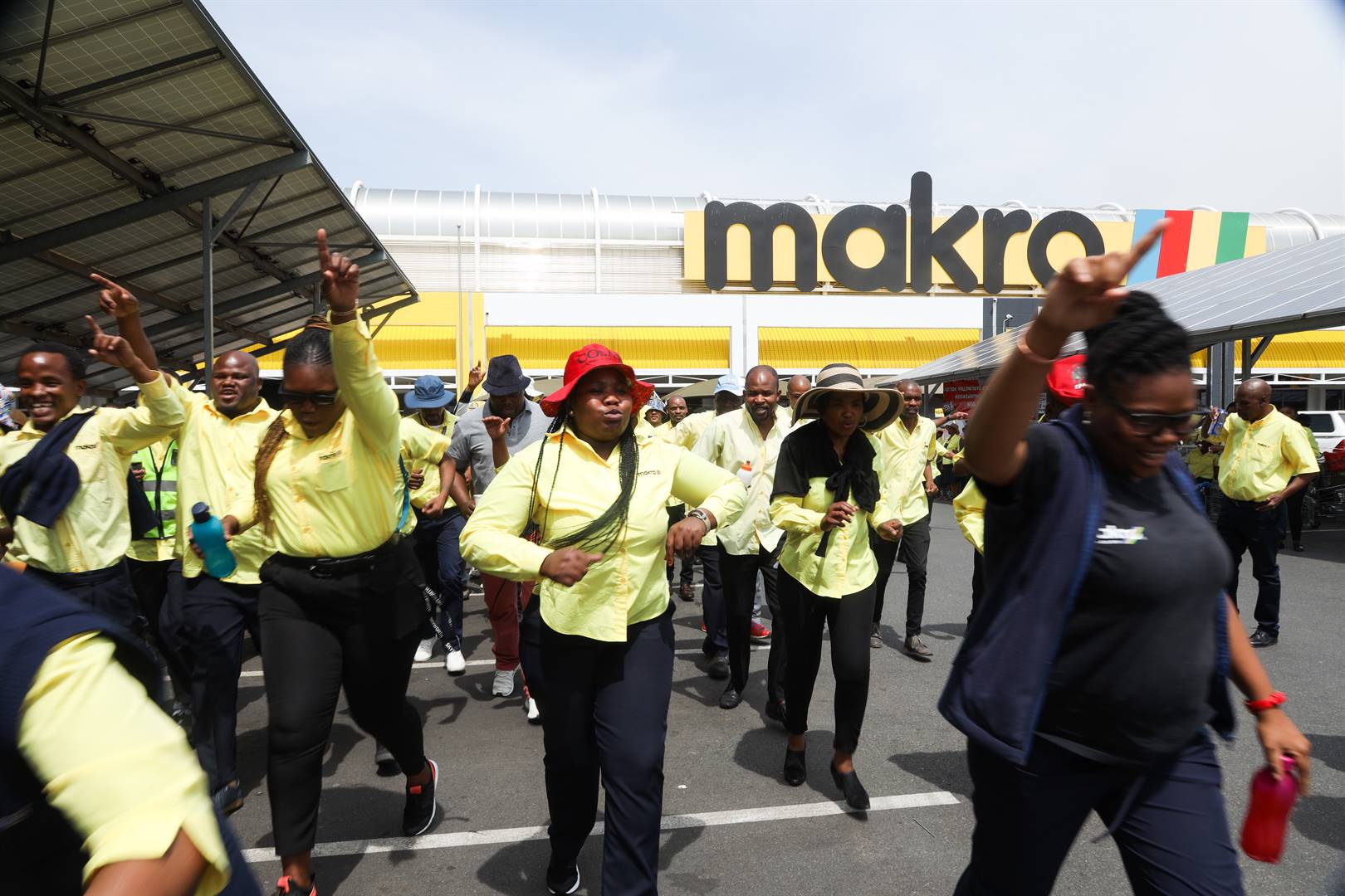 Saccawu embarked on a 10-day nationwide strike to boycott Makro products in a bid to force Marko to agree to the demands for improved wages and working conditions. Photo: Gallo Images