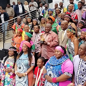 The Soweto Gospel Choir with President Cyril Ramaphosa. (Screengrab)