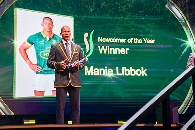 Manie Libbok with his Newcomer of the Year award during the 17th Annual SA Sports Awards at Sun City Super Bowl on 5 May 2024. (OJ Koloti/Gallo Images)