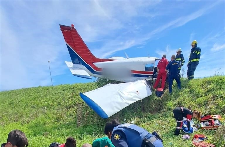 Two people were injured after a light aircraft crash in Cape Town (PHOTO: Netcare 911)