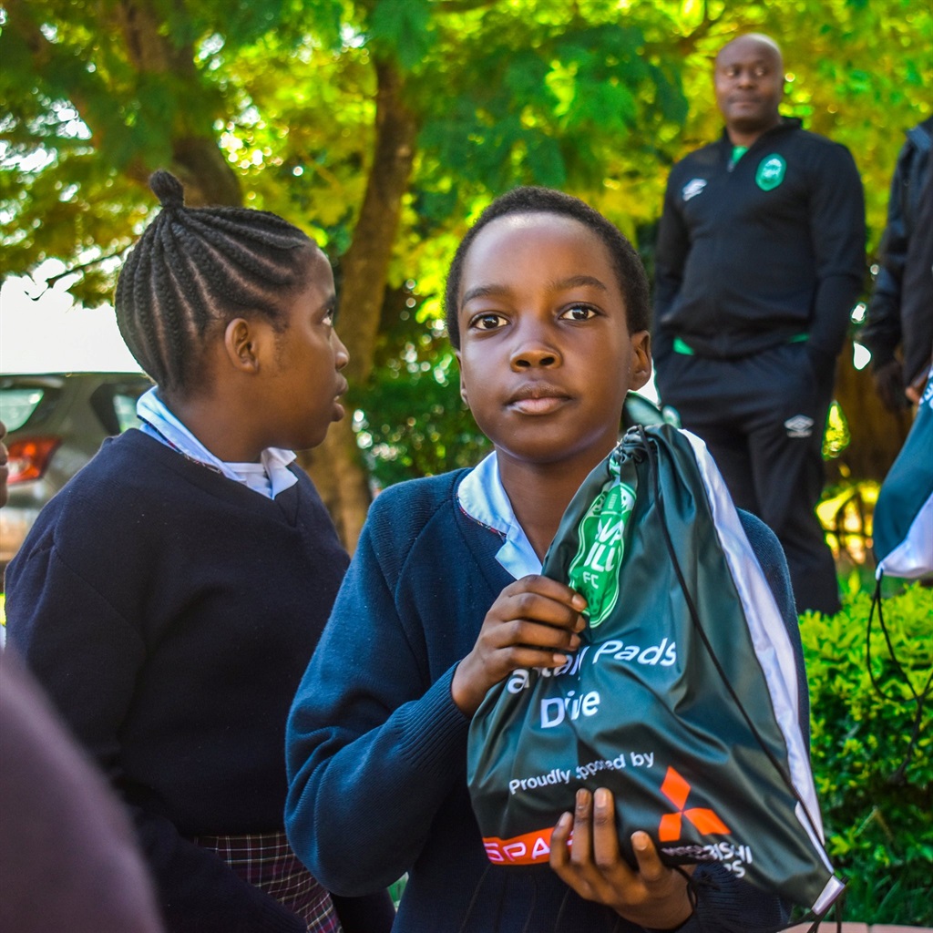 Usuthu & Key Sponsors Donate To Learners In Need | Soccer Laduma