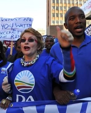 Western Cape Premier Helen Zille and DA leader Mmusi Maimane.(Alexander Joe, AFP)