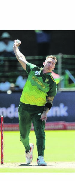 Dale Steyn’s shoulder injury flare-up has caused a scare in SA cricket circles. Picture: Isuru Sameera Peiris / Gallo Images