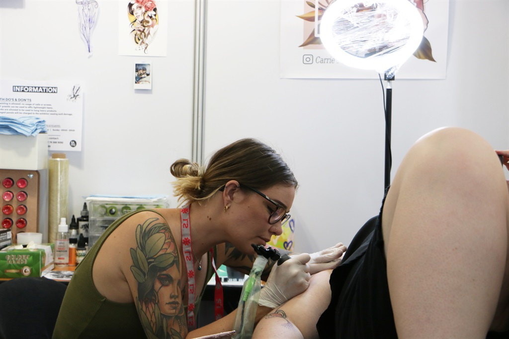 Artist Carrie Buckley (@carrie_tattoos) at the SAI