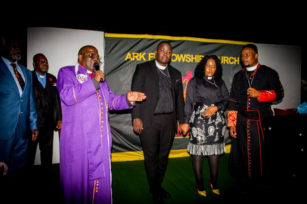 Bishop Mngomezulu (right), Bishop Khulani Mngomezulu and Apostle Striker Shange after giving Thinah and his wife Zama Zungu collar.