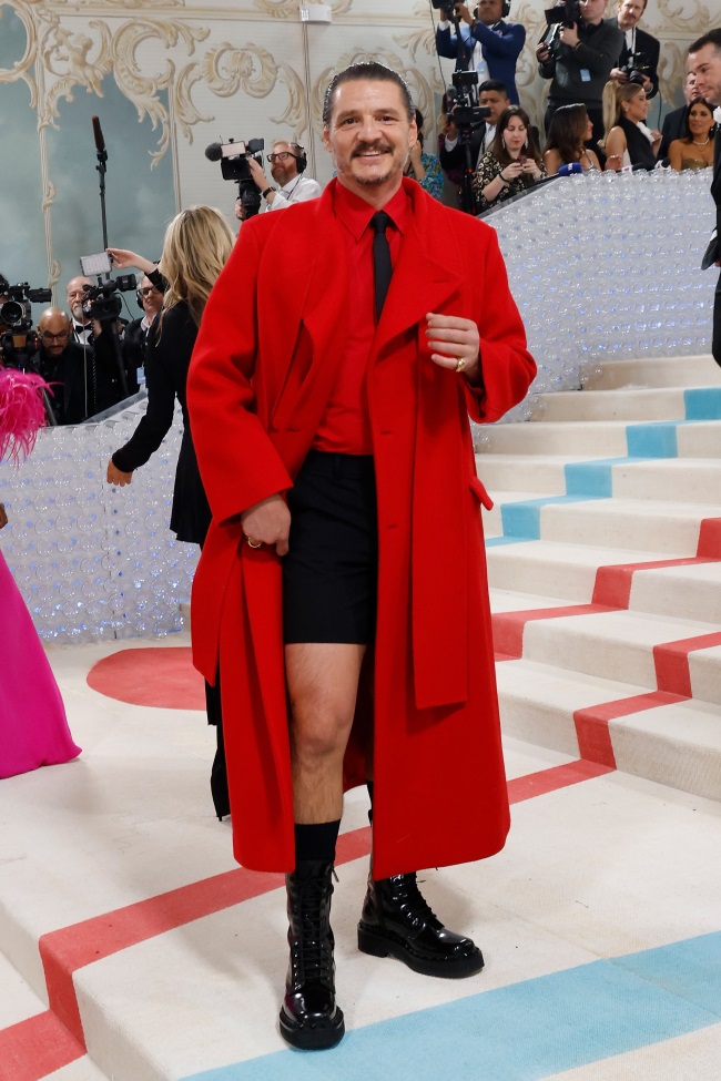 Pedro Pascal in Valentino at the 2023 Met Gala.