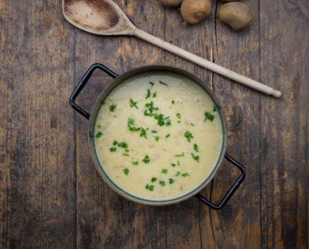 potato soup with cheesy croutons