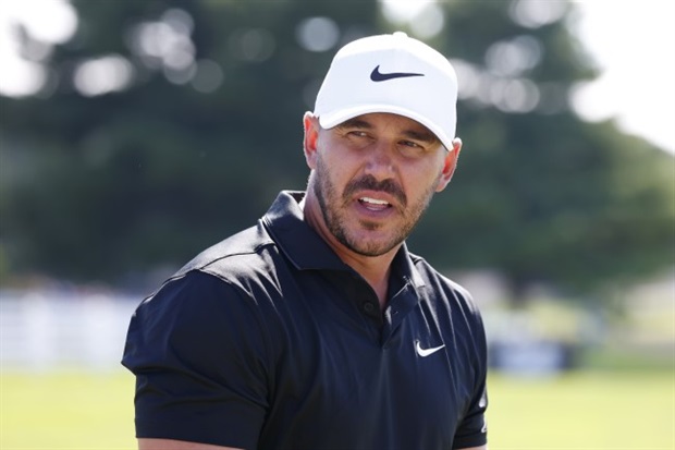 <p><strong>LIV's Koepka grabs three-stroke lead at Masters</strong></p><p>Four-time major winner and LIV Golf rebel Brooks Koepka made an eagle and a birdie in an early charge to grab a three-stroke lead at the turn in Friday's second round of the 87th Masters.</p><p>Koepka had opened with a seven-under-par 65, his best of 25 career rounds at Augusta National, to share the 18-hole lead with Spain's Jon Rahm and Norway's Viktor Hovland.</p><p>On Friday, Koepka made a nine-foot birdie putt at the par-5 second to grab the solo lead, then curled in a tricky 10-foot par putt at the third after chipping his approach over the green.</p><p>The 32-year-old American, a Masters runner-up behind Tiger Woods in 2009, rolled in a 13-foot eagle putt at the par-5 eighth to reach 10-under for a three-stroke edge.</p><p>Koepka, the fastest player to 10-under at a Masters since Jordan Spieth on his way to a 2015 victory, narrowly missed an 11-foot birdie putt on nine but settled for par.</p><p>After winning last week's LIV Golf event in Orlando, Koepka could produce the PGA Tour nightmare scenario of a victory by a player from the breakaway circuit, on one of golf's greatest stages.</p><p>Koepka was the only player among 18 qualifiers from the Saudi-backed LIV Golf League to crack 70 in the first round at Augusta National, where talk of the PGA-LIV split has been set aside by players so they can focus on winning the green jacket.</p><p>The PGA Tour banned players who jumped to the upstart series for record $25 million purses and 54-hole events. A court fight is set for early 2024.</p><p>Koepka, the 2017 and 2018 US Open champion and 2018 and 2019 PGA Championship winner, was in the fifth group off at Augusta National on Friday as a stormy afternoon forecast prompted officials to start 30 minutes early.</p><p>Koepka said his tee time, giving him a chance to finish before brutal wind and heavy rains arrive, was a bigger edge than his sizzling first round. </p><p>World number one and defending champion Scottie Scheffler opened with a bogey to stand 3-under while US amateur Sam Bennett birdied the first to share fifth on 5-under.- Tiger near cut line -Woods, a 15-time major winner and five-time Masters champion, had a late start after struggling to a 74 on Thursday.</p><p>At 47, Woods said he isn't sure how many more Masters he will play, still pained by severe leg injuries from a 2021 car crash. He must fight to make the cut.</p><p>Woods has missed the cut only once in 24 prior Masters starts, as an amateur in 1996, a year before his record-shattering first major triumph at Augusta.</p><p>World number two Rory McIlroy, who needs a Masters victory to complete a career Grand Slam, opened with a par on Friday to stay on level par overall.</p><p><strong>- AFP</strong></p>