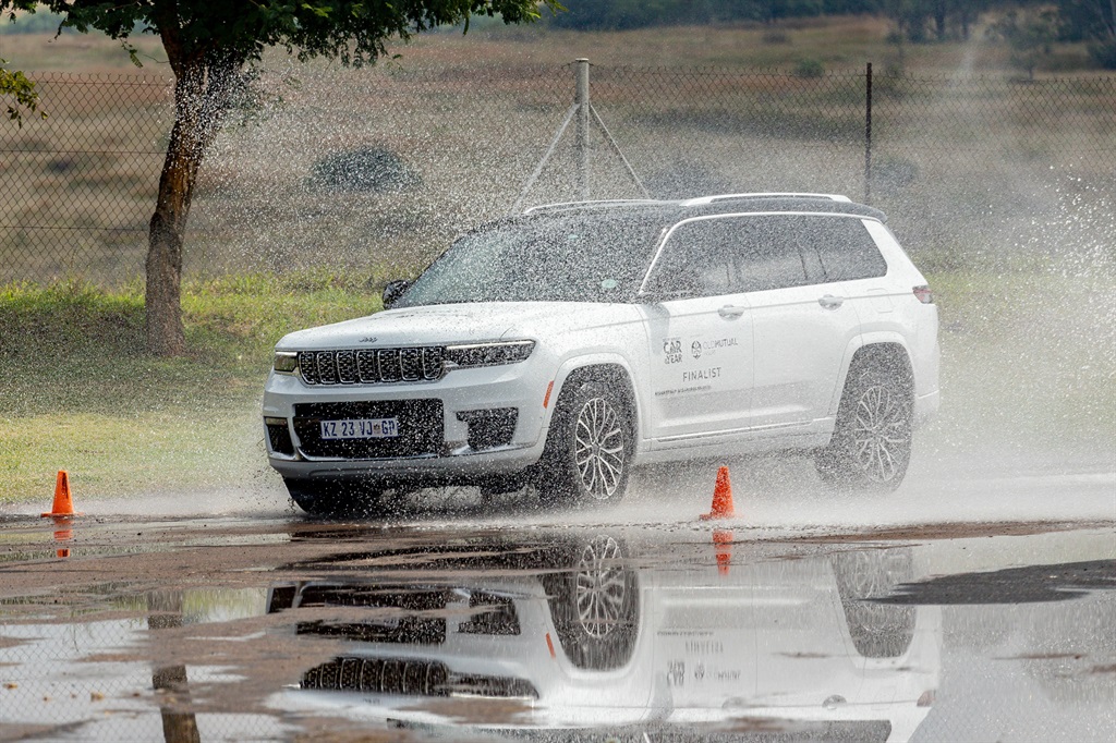 The Jeep Grand Cherokee being tested on the skidpa