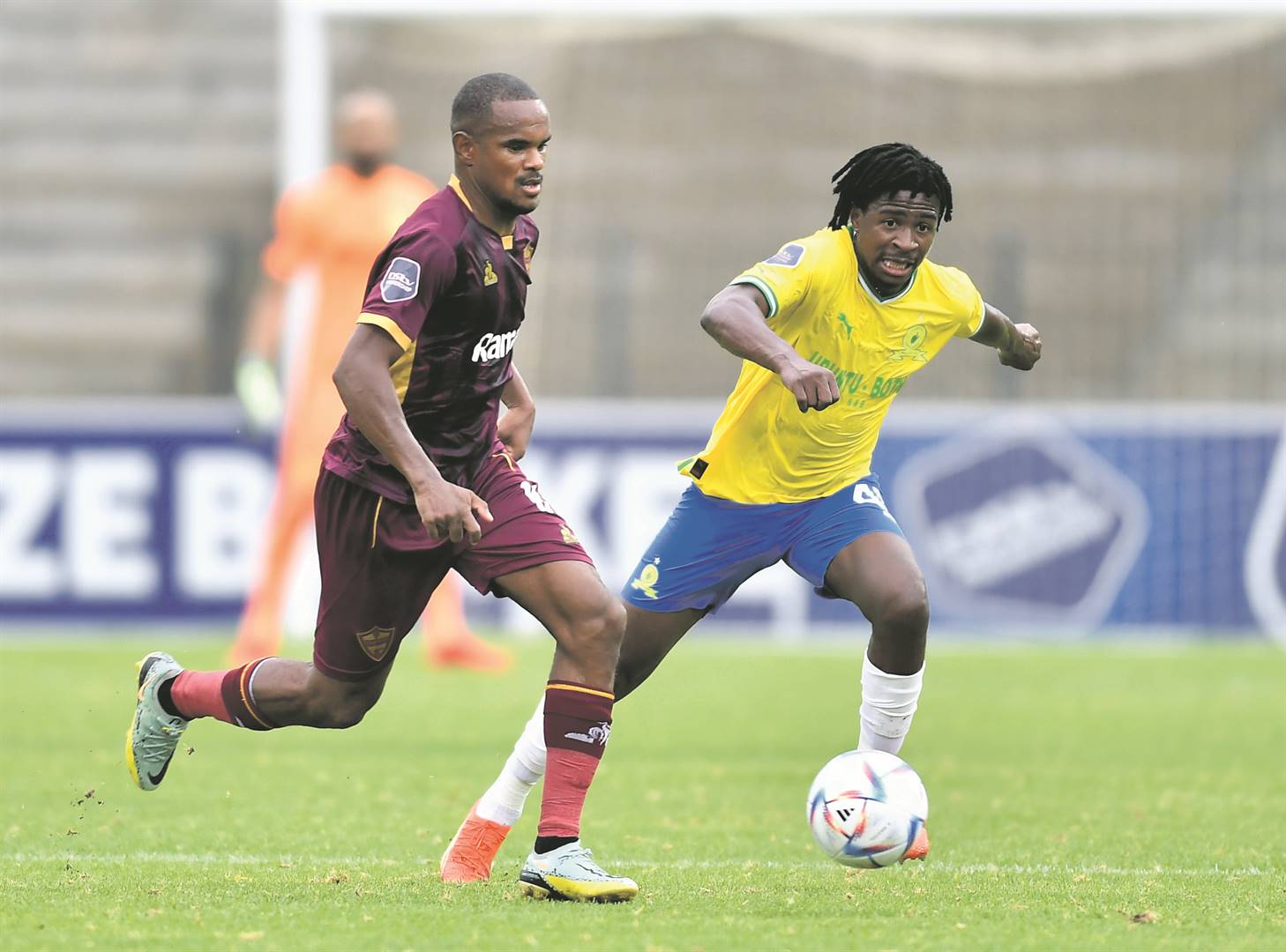 Kaizer Chiefs v Mamelodi Sundowns kicks off 2020-21 DStv Premiership