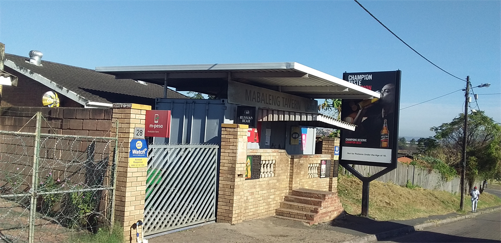 The Mabaleng tavern and tuck shop has been closed since its owner was shot dead. Photo: Mbali Dlungwana 