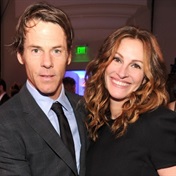 Julia Roberts and Danny Moder mark milestone anniversary with passionate never-before-seen photo