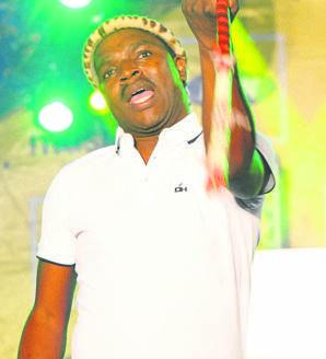 Ngizwe Mchunu, who says Tshatha Ngobe is clueless about maskandi music.      Photo by Jabulani Langa