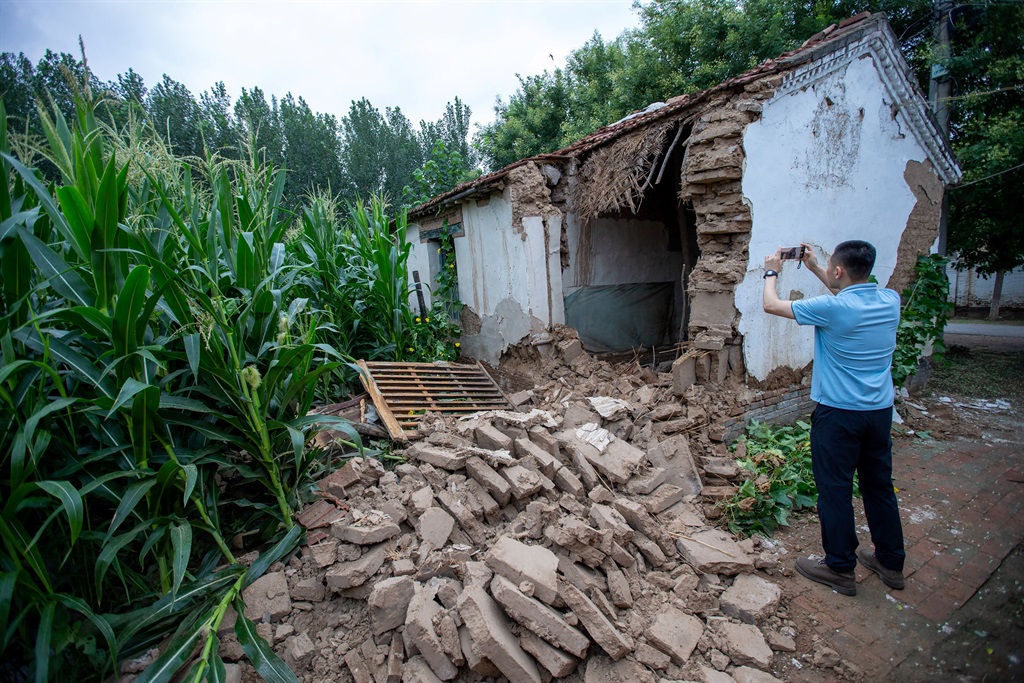 One of the houses damaged in Pingyuan county, Dezhou city, in China's eastern Shandong province, on 6 August following a 5.4-magnitude earthquake.  
