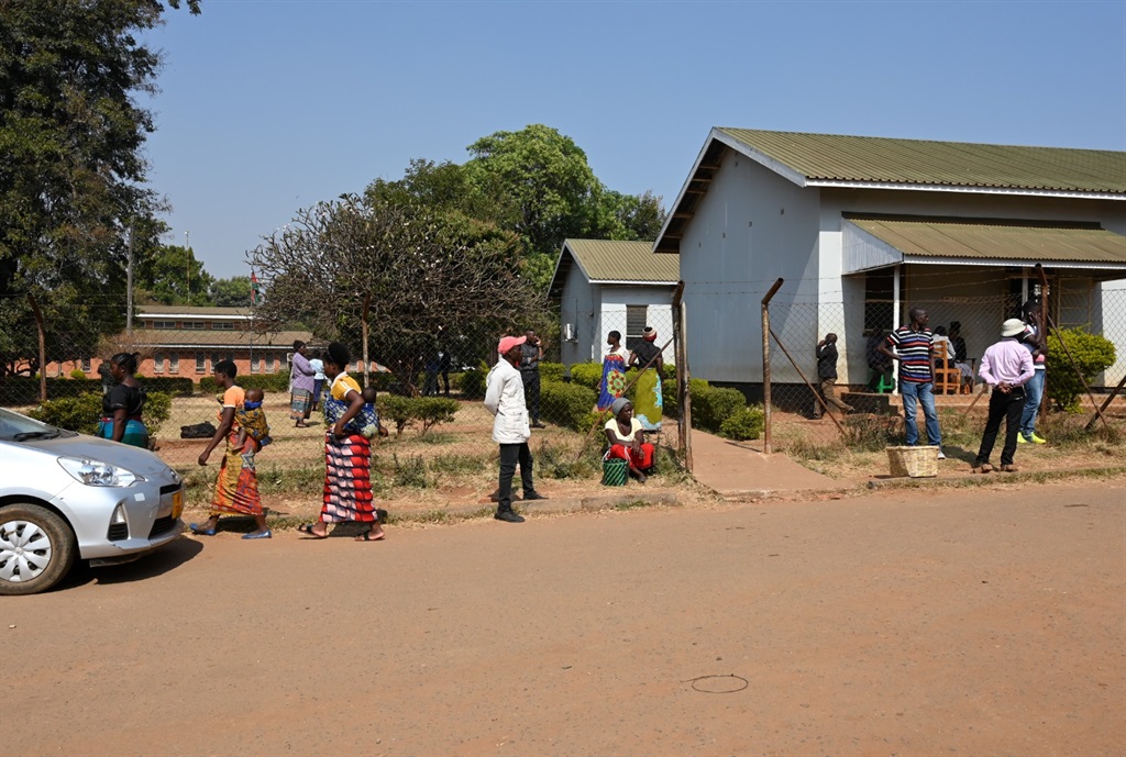 Outside the Lilongwe Magistrates Court. Photo by Morapedi Mashashe