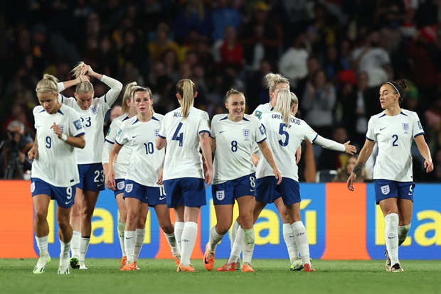 <p><strong><span style="text-decoration:underline;">RESULT</span></strong></p><p><strong>England 2-1 Colombia</strong></p><p>England progressed to the Women's World Cup semi-finals after rallying from behind to defeat Colombia 2-1 on Saturday afternoon.</p><p>Leicy Santos put the Colombians ahead in the 44th minutes with an impressive striker.&nbsp;</p><p>Lauren Hemp got England back on level terms minutes later, before Alessia Russo secured the win with her first goal of the tournament on 63 minutes.</p><p>The European champions will now face Australia in the semi-finals.<strong><span style="text-decoration:underline;"></span></strong></p>