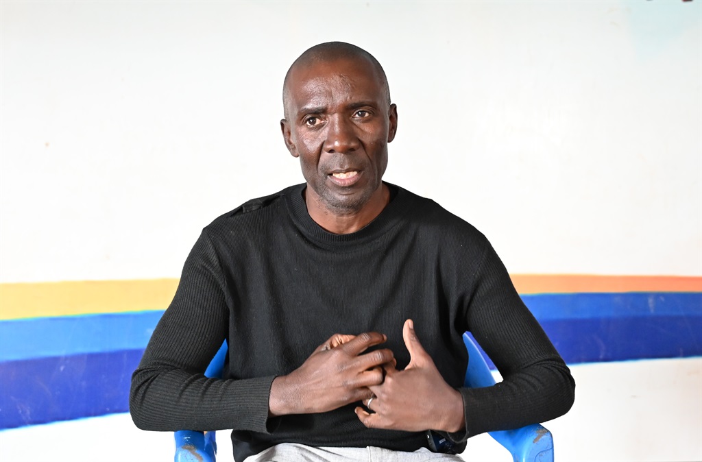 Former Soccer Star Chancy Gondwe has told the People’s Paper about his regret in life while playing in South Africa. He revealed that he had wasted money on alcohol and women. He’s back home in Lilongwe, Malawi where he’s picking up pieces of his life by being a pastor.