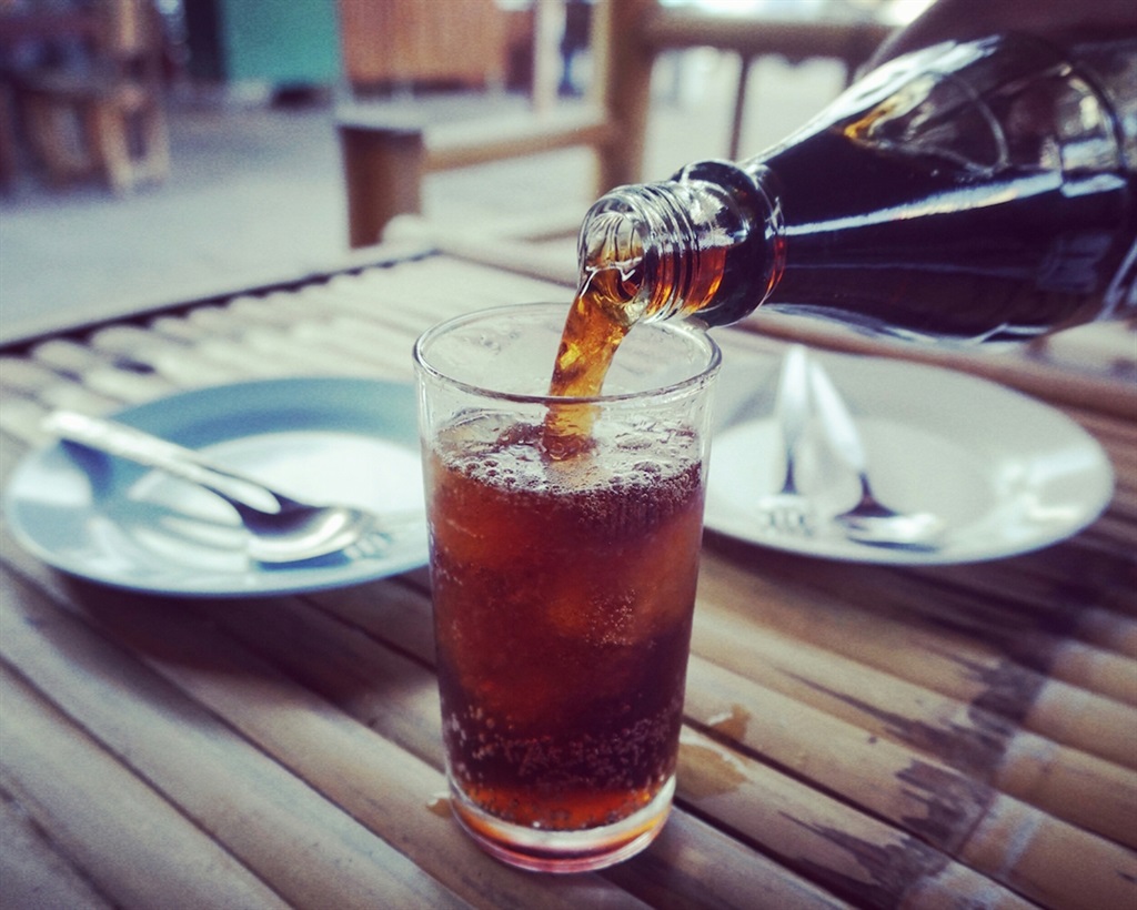 There's new evidence to suggest drinking diet soda actually makes you