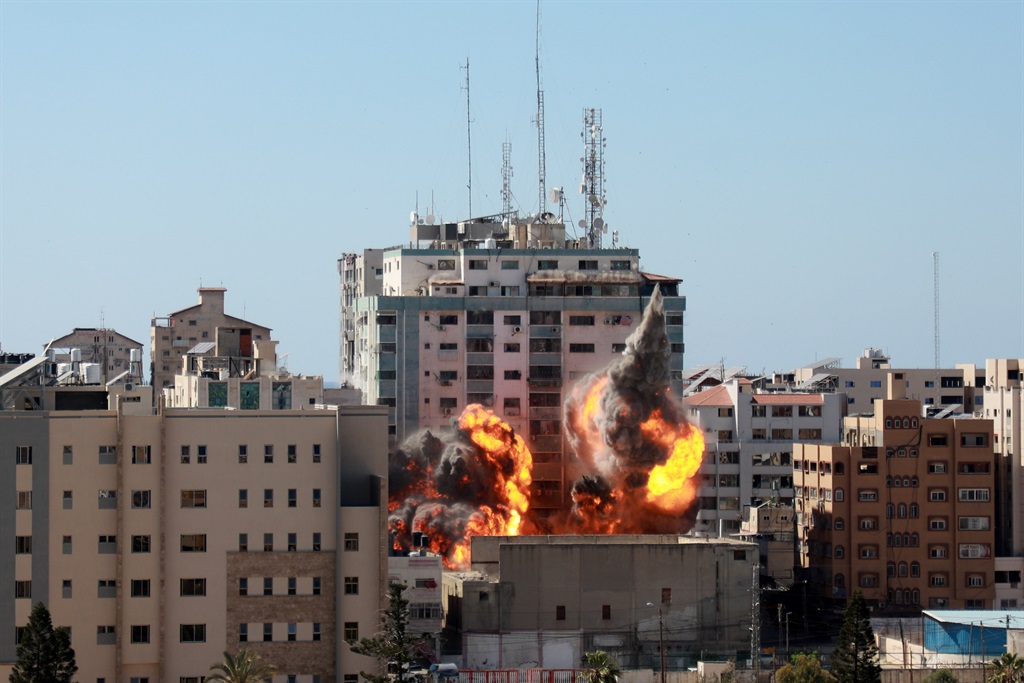 Photo of Izraelské nálety: Horúca linka Drco pripravená pomôcť príbuzným v Gaze