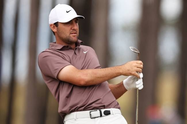 Late birdie lifts Scheffler to PGA Tour lead at Kapalua | Sport