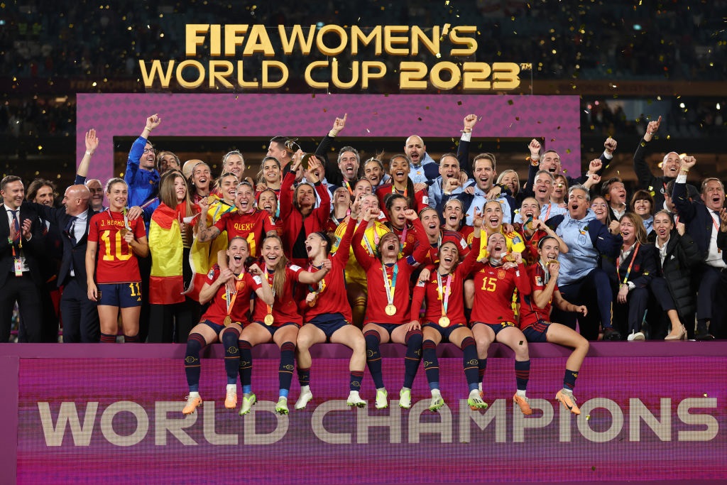 Ivana Andres of Spain and teammates celebrate with the FIFA Womens World Cup trophy. (Photo by Catherine Ivill/Getty Images)