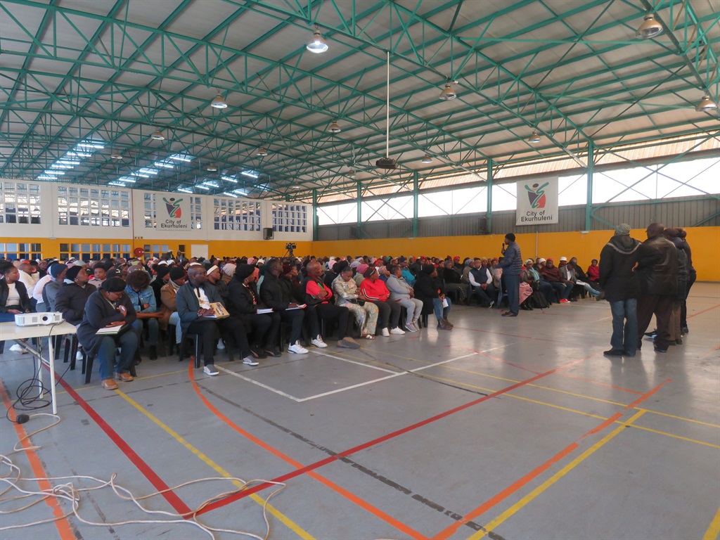 Parents, local churches, Gauteng Department of Education officials and other organisations met at the Faranani Multipurpose Centre to discuss suicide incidents at Tsakane Secondary School. Photo by Ntebatse Masipa