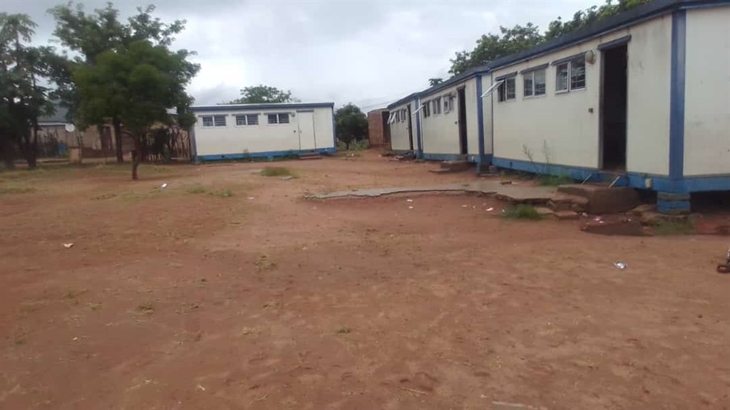Parents prevented the school from reopening on Wednesday due to its poor condition.