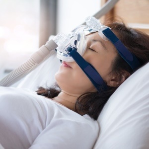 Sleep apnoea may be linked to eye problems. 