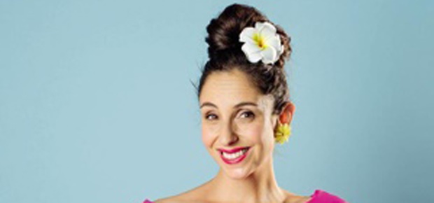 SuzelleDIY has almost 60 000 subscribers on YouTube and now has her own book