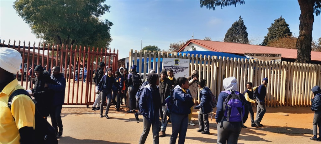 A group of armed boys terrorised pupils and teachers at a kasi school.
