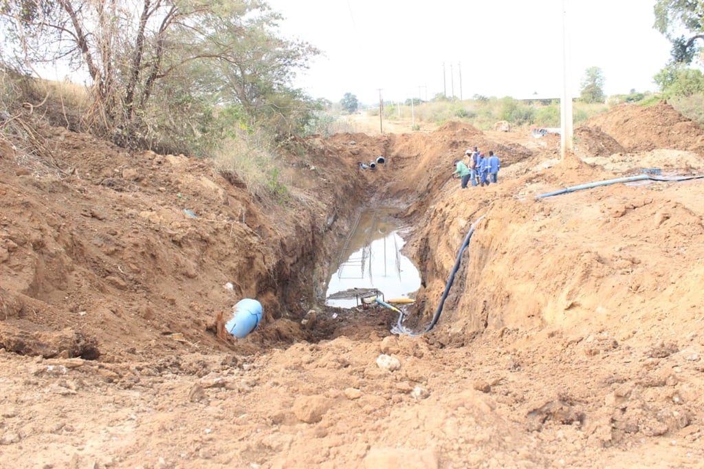 Work is underway for Giyani Bulk Water Project. Photo by Judas Sekwela 
