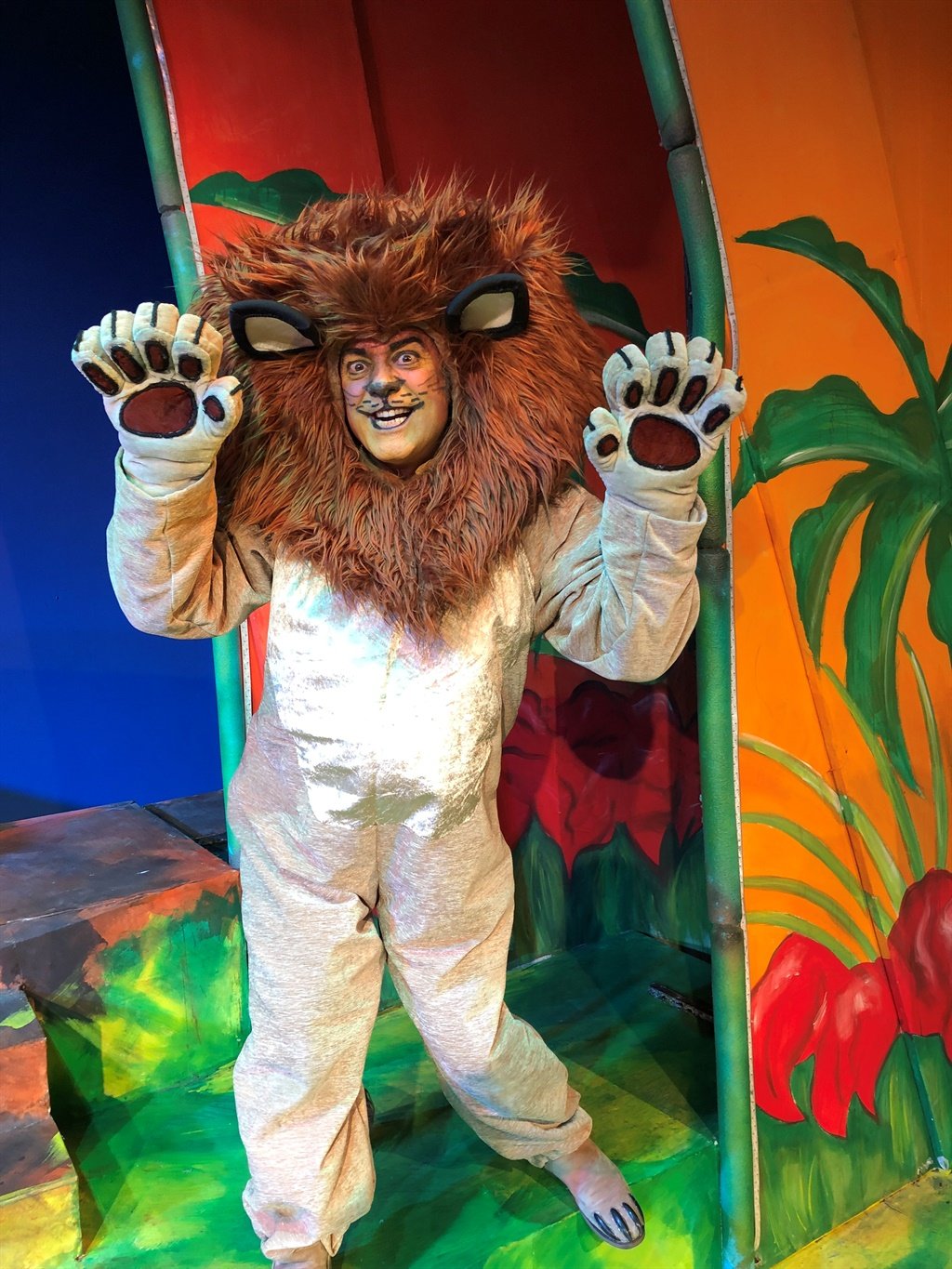 The four lead actors, Luciano Zappa (Alex the Lion), Joelle Rochecouste (Gloria the Hippo), Thokozani Jiyane (Marty the Zebra) and Marvin Molepo (Melman the Giraffe) ensure that they are on par with the original cast as they put on an interactive spectacle.