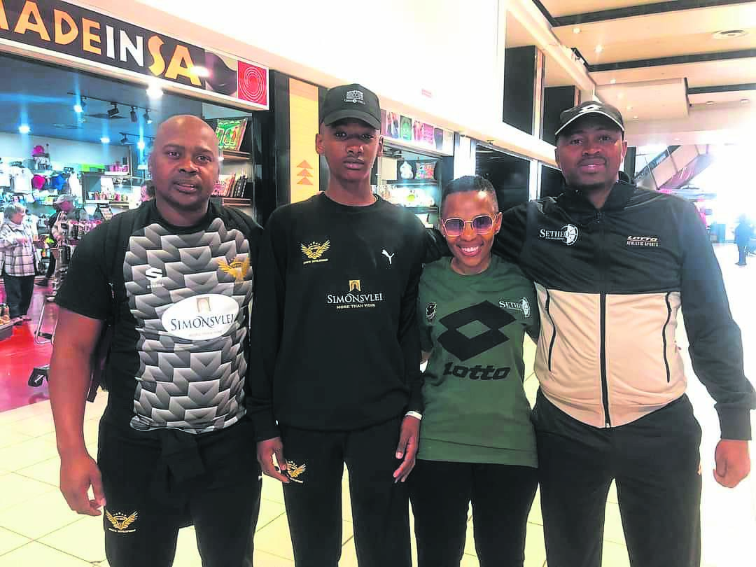From left, Lwazi Sahula from Keep Active Sport Development Group ,FC Tshabalala player, Orion Molton, Xolelwa Majeke and Luxolo Matikinca from Nozulu Youth Legacy event.                          