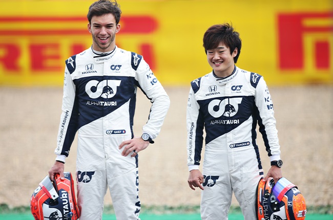 Pierre Gasly (left) and Yuki Tsunoda