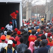 WATCH: HUNGRY EFF members loot food trucks!   
