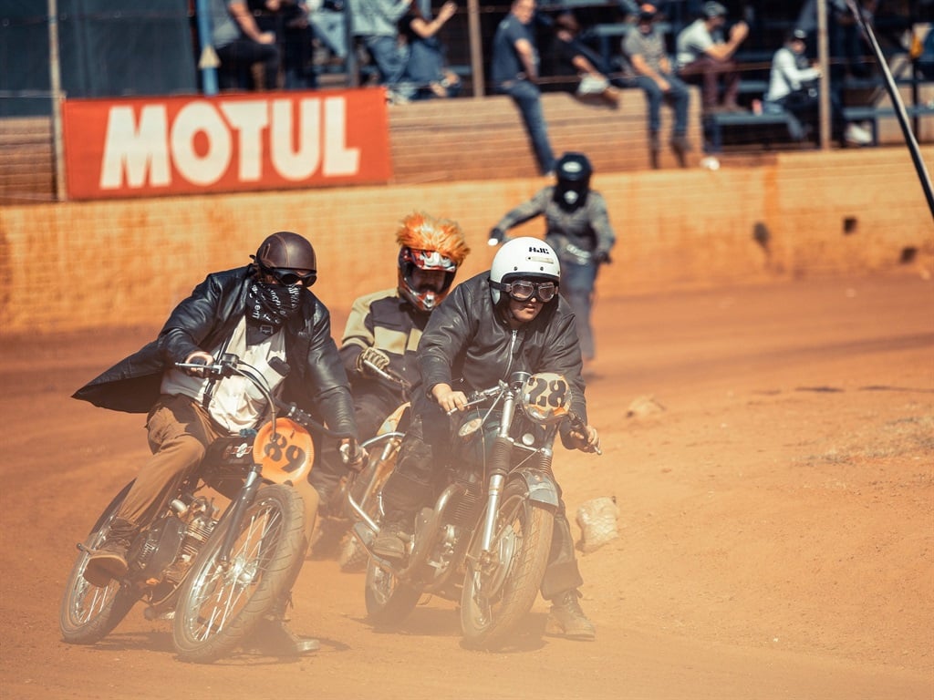 South Africas unconventional flat track event, Stofskop 2018.  Captured by Marike Cronje for www.zcmc.co.za